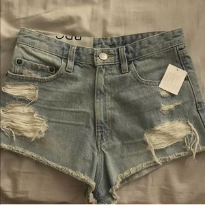 BDG high waisted distressed shorts size 28